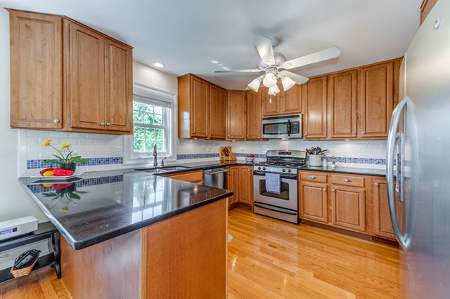 940 Millwood Dr, Bartlett, IL 60103 photo 8