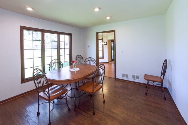 14 Greenridge Rd, Elgin, IL 60120 photo 12