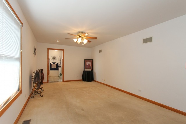 23 Rushmore Rd, Fox Lake, IL 60020 photo 10