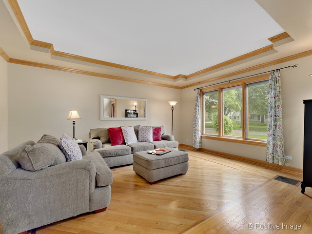 435 S Oak St, Itasca, IL 60143 photo 5