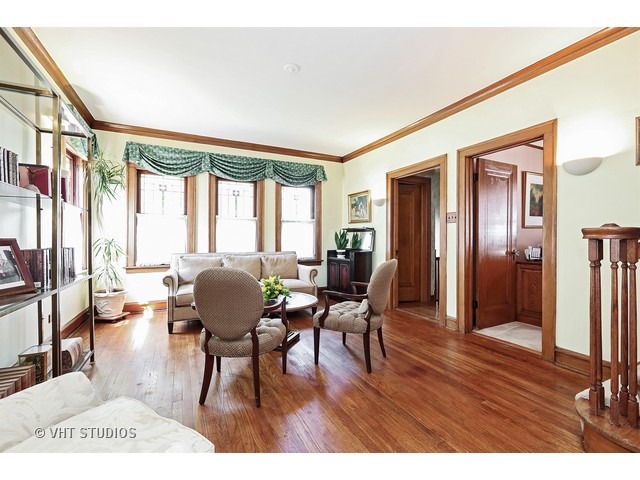 4005 S Anna Ave, Lyons, IL 60534 photo 2