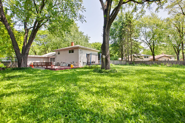 1923 E Pawnee Ln, Mount Prospect, IL 60056 photo 21