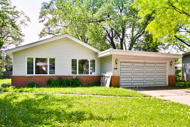 1923 E Pawnee Ln, Mount Prospect, IL 60056 photo 25