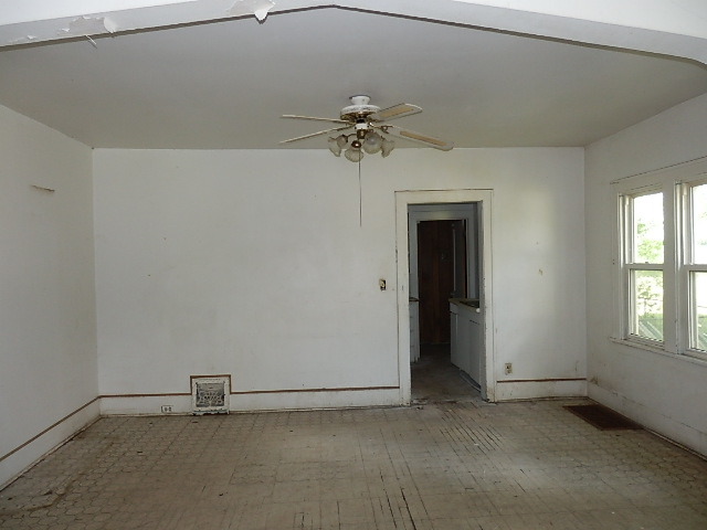 368 S Elm Ave, Kankakee, IL 60901 photo 9