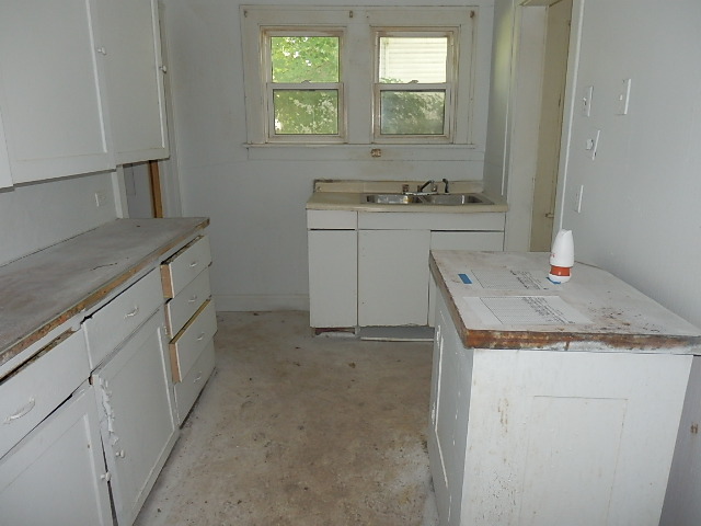 368 S Elm Ave, Kankakee, IL 60901 photo 14