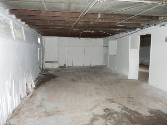 368 S Elm Ave, Kankakee, IL 60901 photo 17