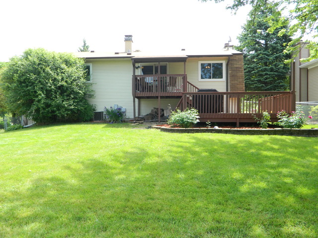 4560 Thornbark Dr, Hoffman Estates, IL 60192 photo 16