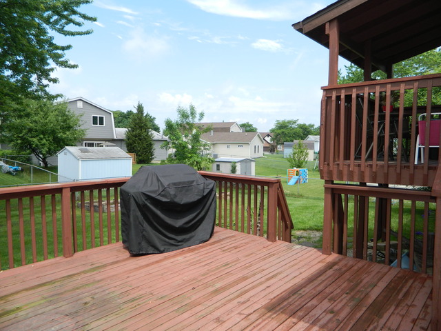 4560 Thornbark Dr, Hoffman Estates, IL 60192 photo 17