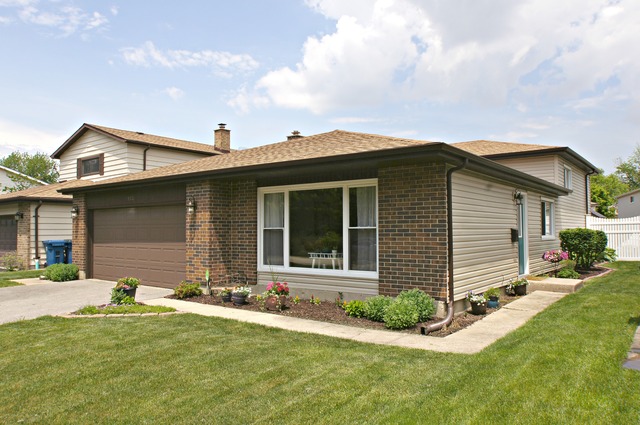 315 E Harrison St, Elmhurst, IL 60126 photo 1