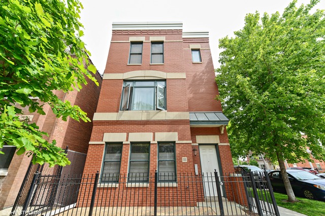 1300 W Grenshaw St #A, Chicago, IL 60607 photo 1