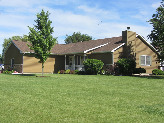 5 Kees Ln, Plano, IL 60545 photo 2