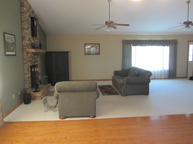 5 Kees Ln, Plano, IL 60545 photo 8