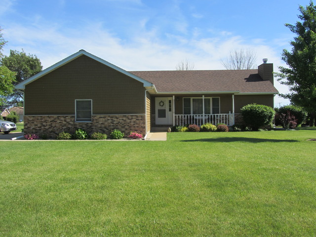 5 Kees Ln, Plano, IL 60545 photo 1