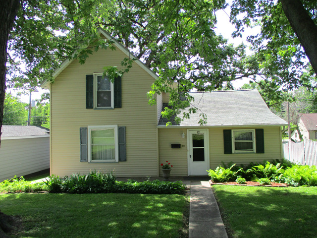 211 E 4th St, Spring Valley, IL 61362 photo 13