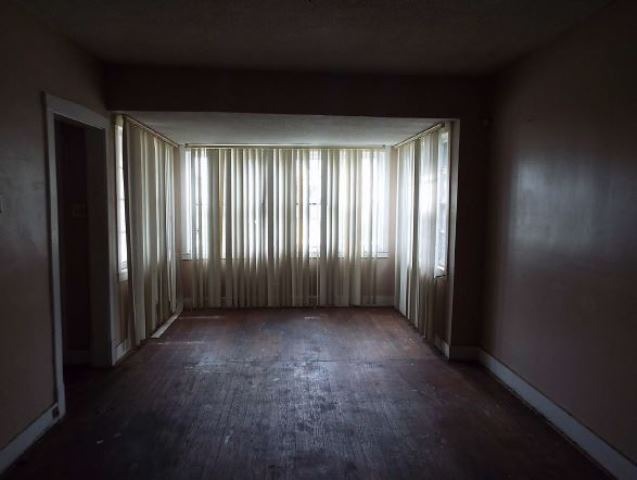 111 W 104th St, Chicago, IL 60628 photo 4