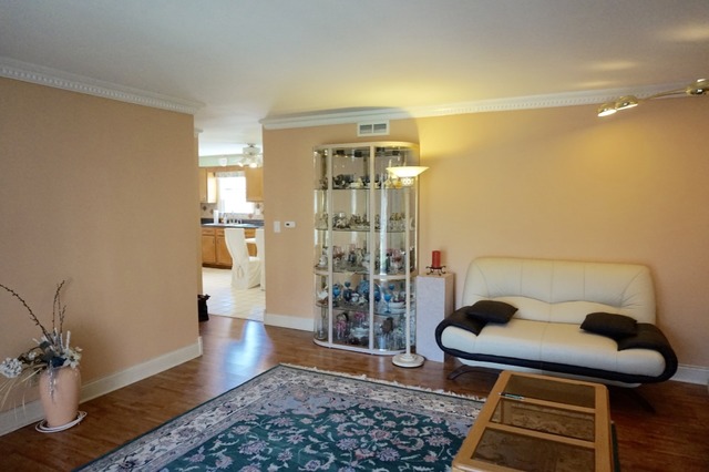 5024 N Austin Ave #2E, Chicago, IL 60630 photo 4