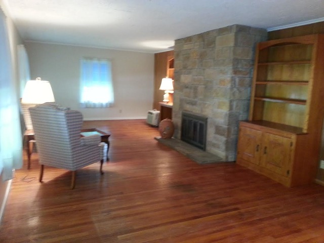 920 Watson St, Aurora, IL 60505 photo 4