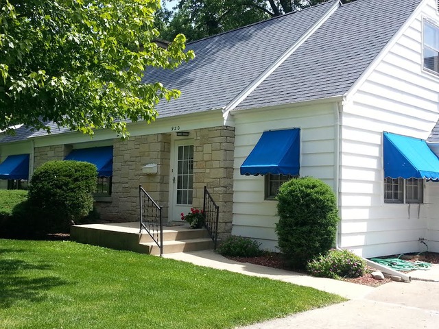 920 Watson St, Aurora, IL 60505 photo 1