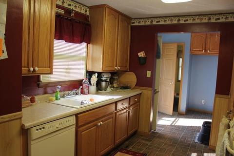 302 W Winfield St, Morrison, IL 61270 photo 2