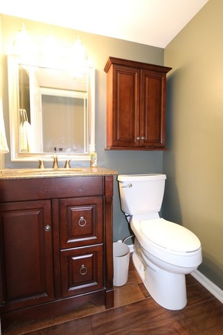 1301 Darlington Ct, Hoffman Estates, IL 60169 photo 12