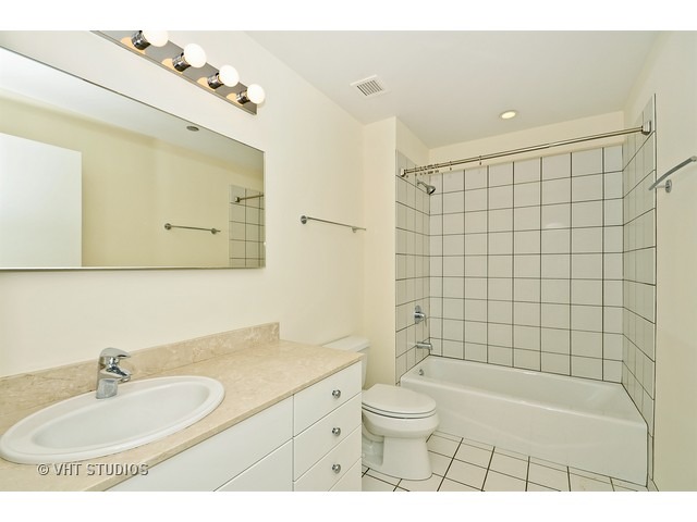 8 E Randolph St #1708, Chicago, IL 60601 photo 11