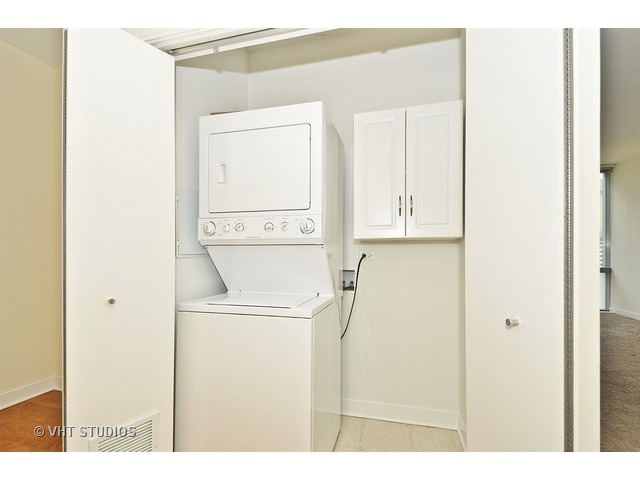 8 E Randolph St #1708, Chicago, IL 60601 photo 12
