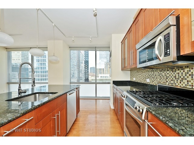 8 E Randolph St #1708, Chicago, IL 60601 photo 5