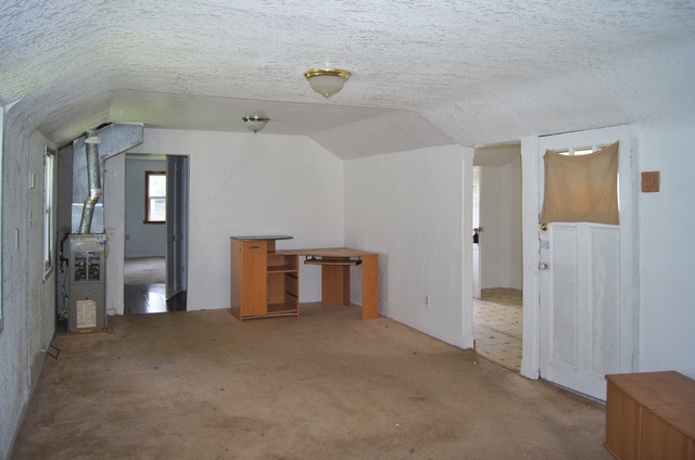 610 E Broadway St, Bradley, IL 60915 photo 4