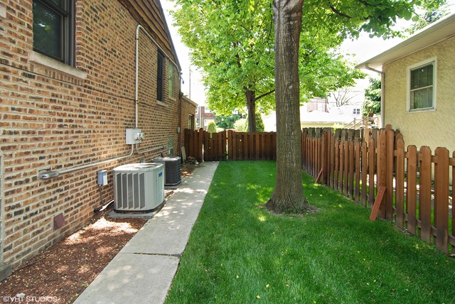 6504 Sinclair Ave, Berwyn, IL 60402 photo 15