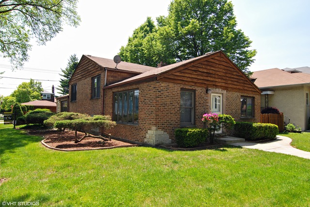 6504 Sinclair Ave, Berwyn, IL 60402 photo 1