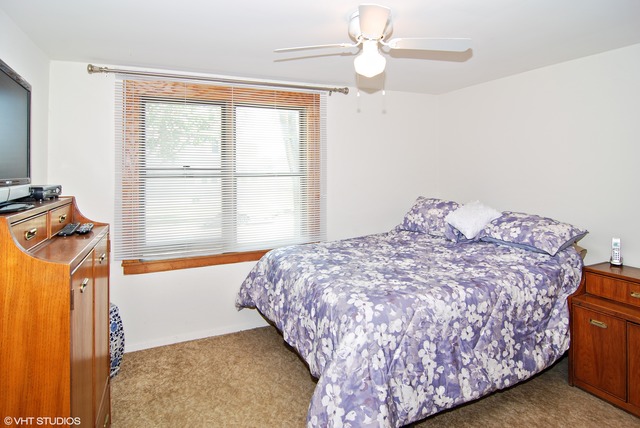 6504 Sinclair Ave, Berwyn, IL 60402 photo 4