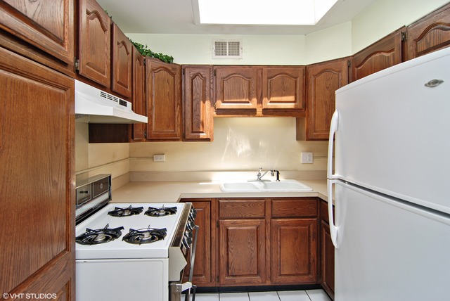 6504 Sinclair Ave, Berwyn, IL 60402 photo 8