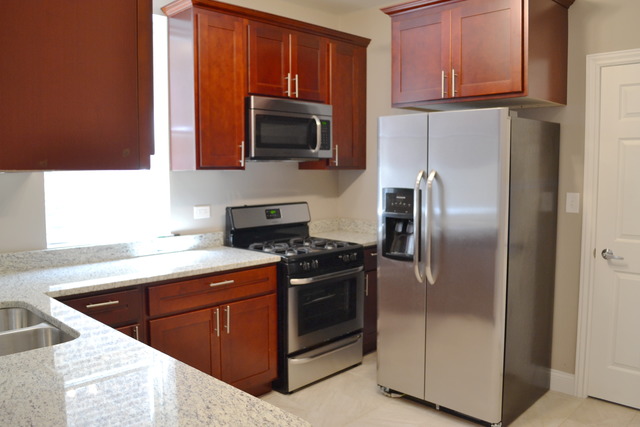 1124 N Leclaire Ave, Chicago, IL 60651 photo 5