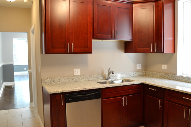 1124 N Leclaire Ave, Chicago, IL 60651 photo 6