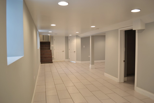 1124 N Leclaire Ave, Chicago, IL 60651 photo 10