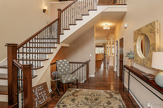 1014 Mackenzie Pl, Wheaton, IL 60187 photo 2