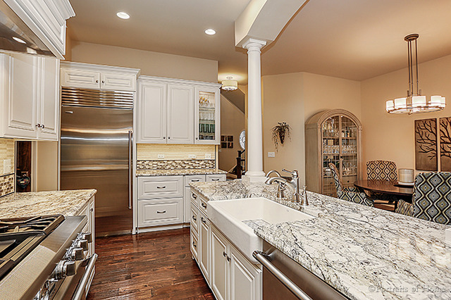 1014 Mackenzie Pl, Wheaton, IL 60187 photo 8