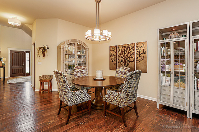 1014 Mackenzie Pl, Wheaton, IL 60187 photo 4