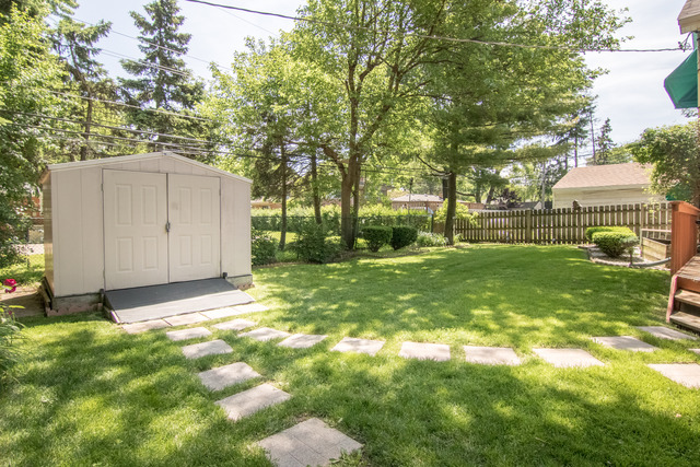 361 Pinehurst Dr, Des Plaines, IL 60016 photo 23