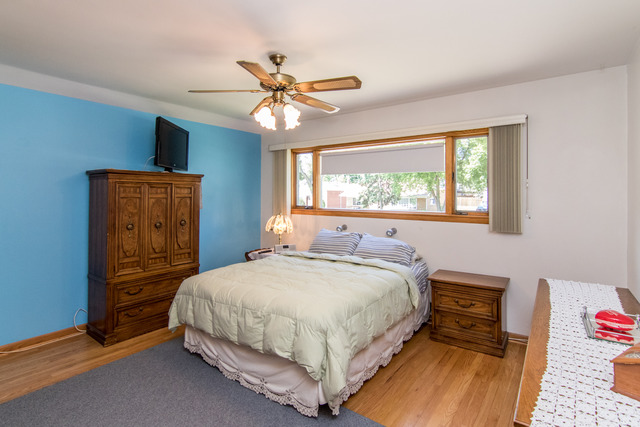 361 Pinehurst Dr, Des Plaines, IL 60016 photo 9