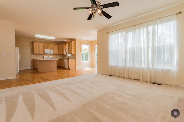 406 Hackney Ln, Oswego, IL 60543 photo 11