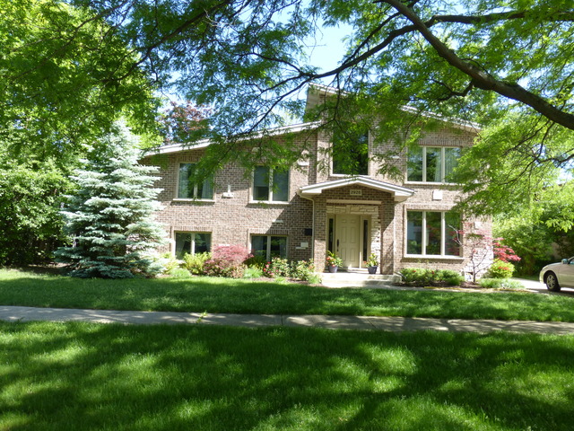 2928 Covert Rd, Glenview, IL 60025 photo 1
