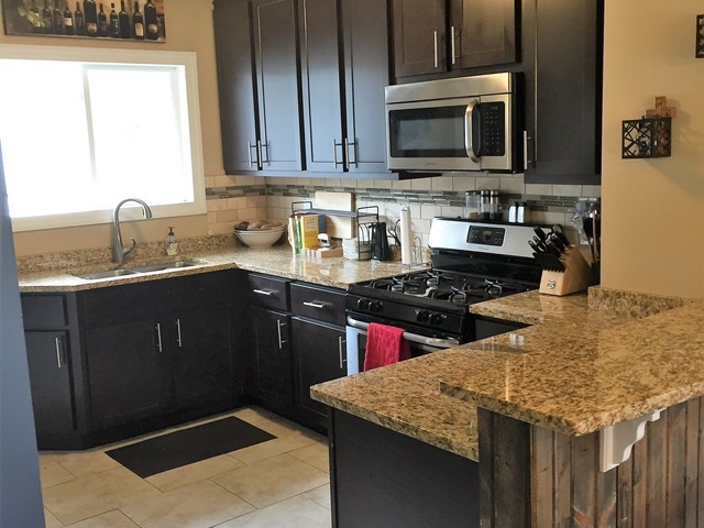121 Vine St, Elgin, IL 60123 photo 8