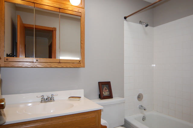 1410 Gentry Rd, Hoffman Estates, IL 60169 photo 14