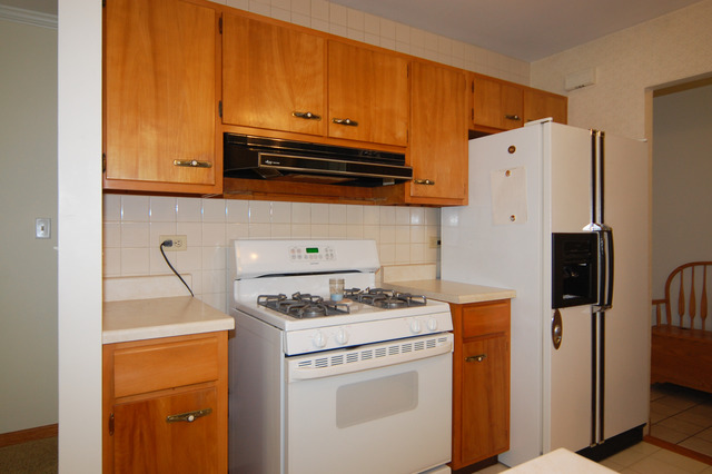 1410 Gentry Rd, Hoffman Estates, IL 60169 photo 9