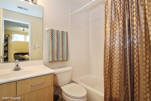 920 E 48th St, Chicago, IL 60615 photo 14