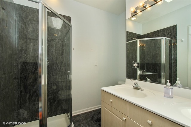 920 E 48th St, Chicago, IL 60615 photo 9