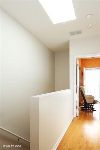 920 E 48th St, Chicago, IL 60615 photo 11