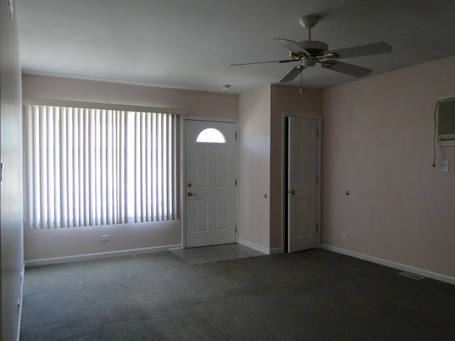 124 E 34th St, Steger, IL 60475 photo 2