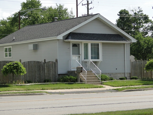 124 E 34th St, Steger, IL 60475 photo 1